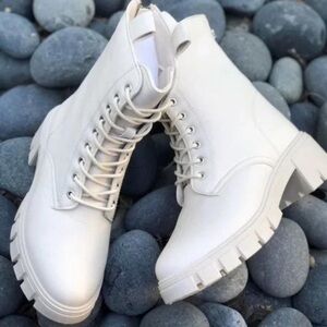 Qupid Cream Lace-Up Moto Boots